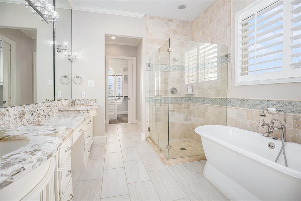 11503 Kings Point Boulevard, Mont Belvieu, Texas image 27