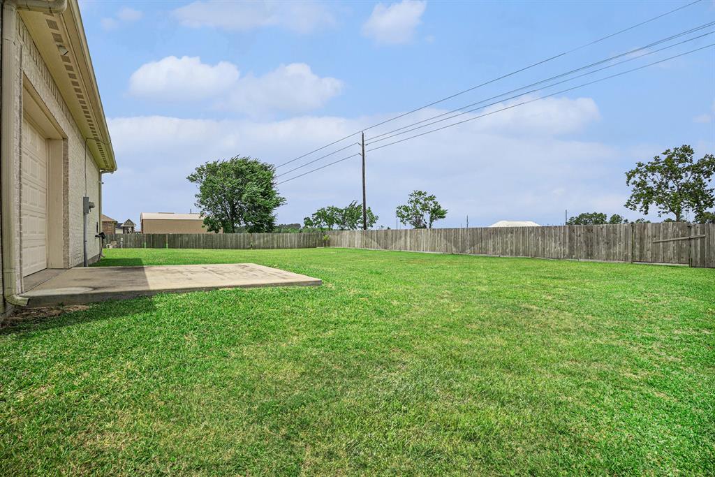 11503 Kings Point Boulevard, Mont Belvieu, Texas image 50