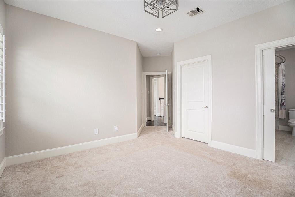 11503 Kings Point Boulevard, Mont Belvieu, Texas image 34