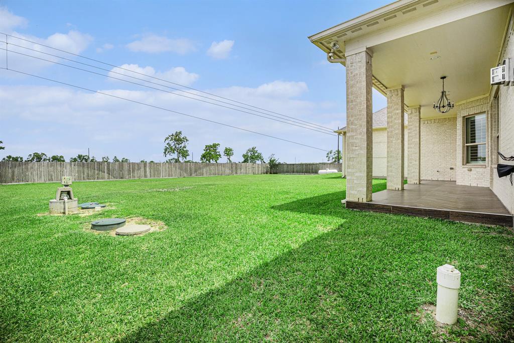 11503 Kings Point Boulevard, Mont Belvieu, Texas image 49