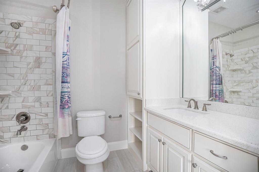 11503 Kings Point Boulevard, Mont Belvieu, Texas image 35