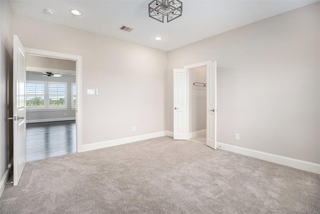11503 Kings Point Boulevard, Mont Belvieu, Texas image 36