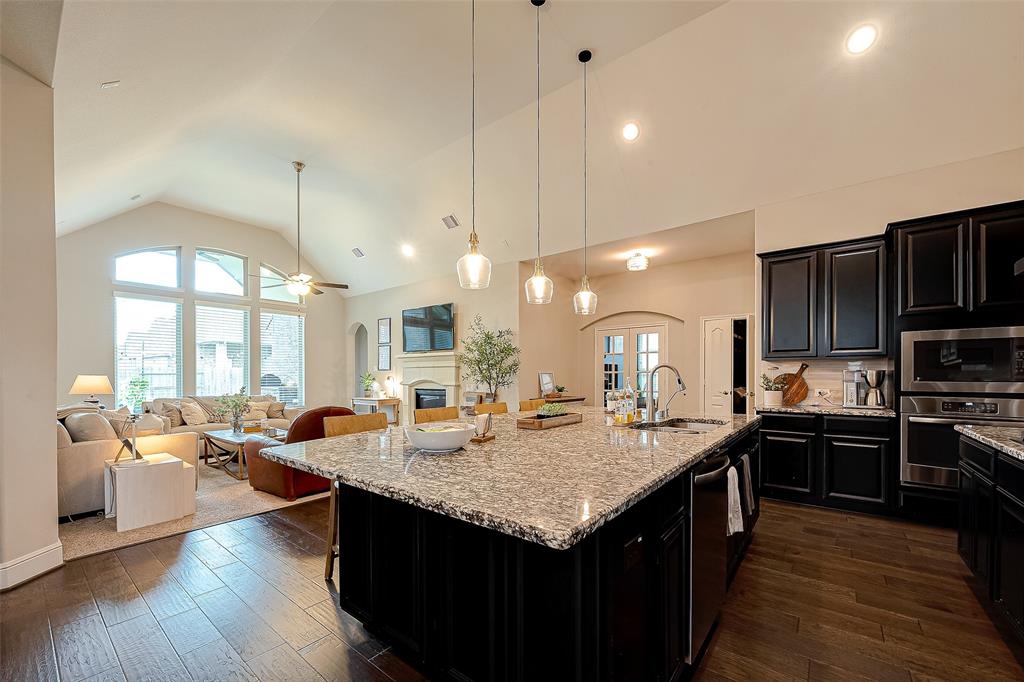 2625 Blooming Field Lane, Conroe, Texas image 4