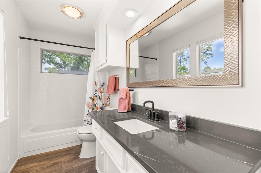 5203 Laurelwood Drive, Houston, Texas image 31