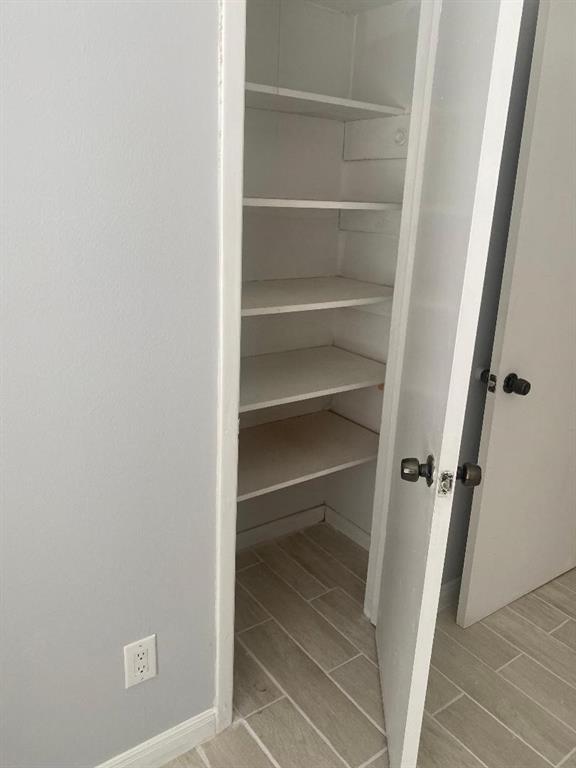 Houston, Texas 77057, United States, 2 Bedrooms Bedrooms, ,2 BathroomsBathrooms,Residential,Active,190419