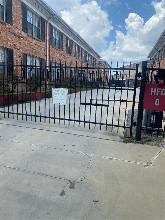 Houston, Texas 77057, United States, 2 Bedrooms Bedrooms, ,2 BathroomsBathrooms,Residential,Active,190419