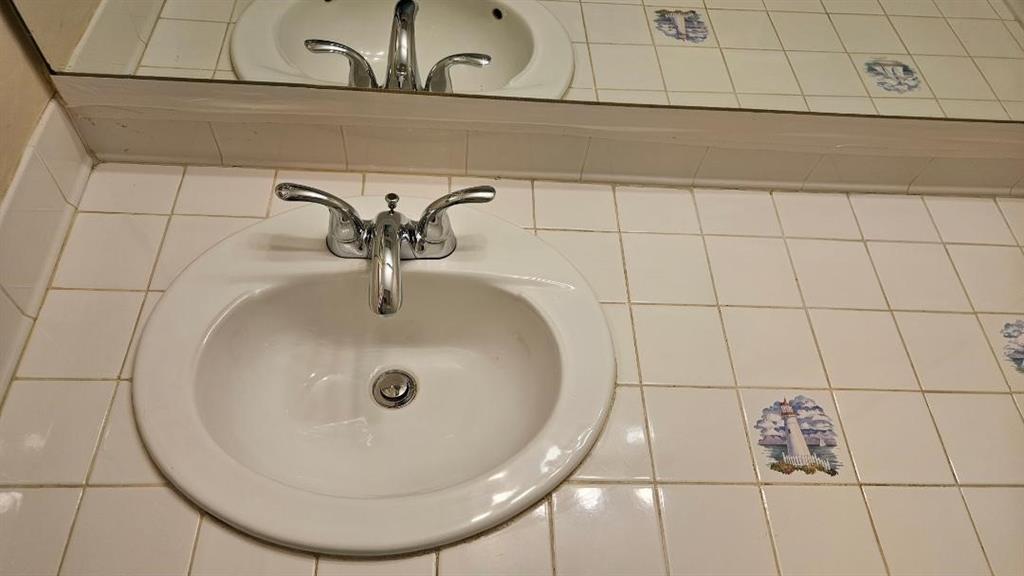 Houston, Texas 77057, United States, 2 Bedrooms Bedrooms, ,2 BathroomsBathrooms,Residential,Active,190419