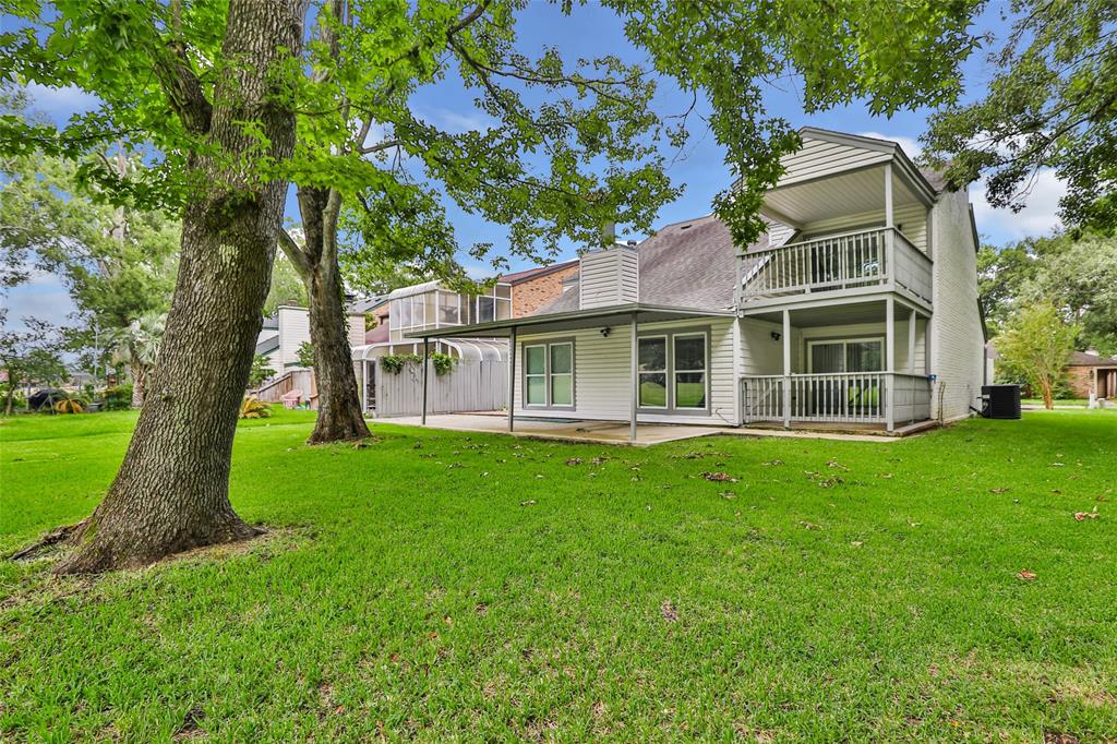 1746 Cloister Drive 33
