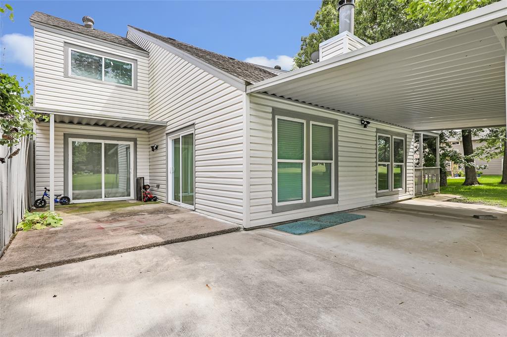 1746 Cloister Drive 33