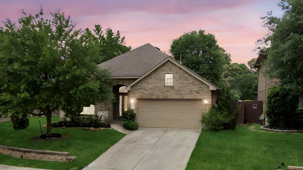 122 Jacobs Meadow Drive, Conroe, Texas image 2