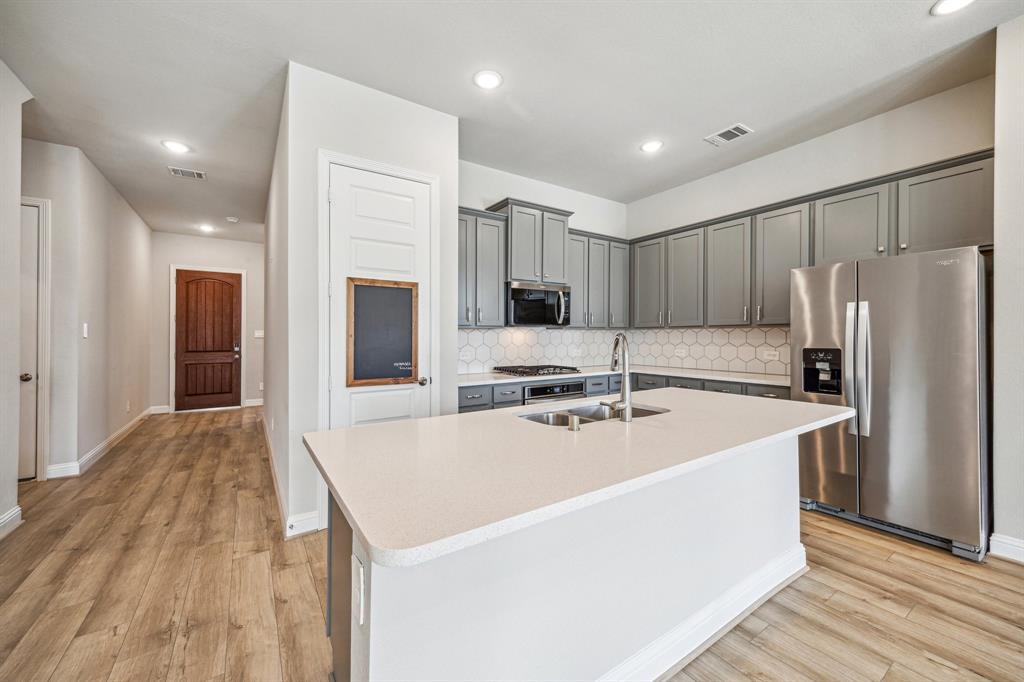 10292 Bayou Oaks Drive, Conroe, Texas image 9