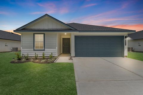 Photo of 5640 Spoonbill Drive, Orange, TX 77632 (MLS # 37898810)