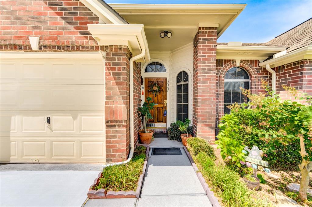 12302 Meadowglen Drive