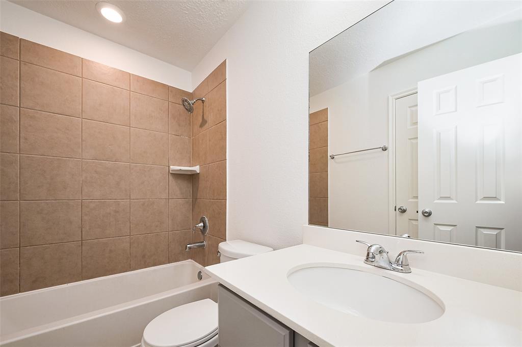 12015 Alder View Drive, Houston, Texas image 36