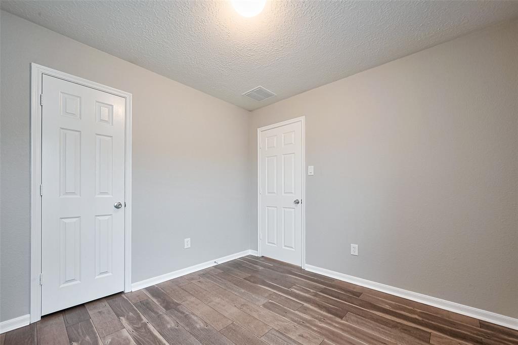 12015 Alder View Drive, Houston, Texas image 38