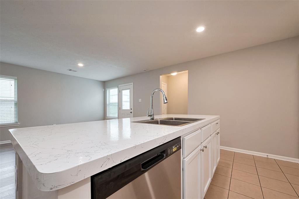 12015 Alder View Drive, Houston, Texas image 13