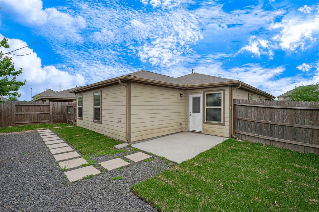12015 Alder View Drive, Houston, Texas image 45