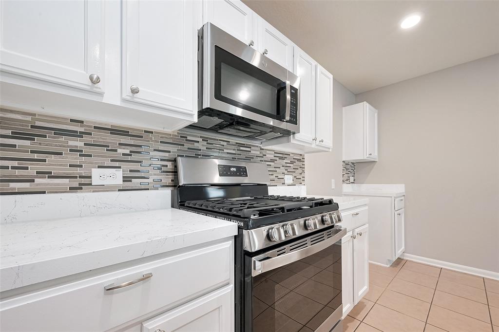12015 Alder View Drive, Houston, Texas image 28