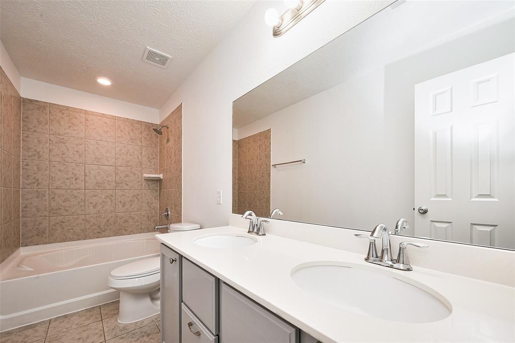 12015 Alder View Drive, Houston, Texas image 30