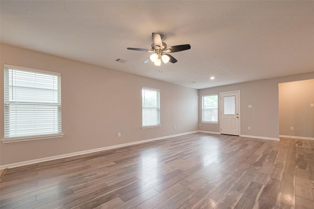 12015 Alder View Drive, Houston, Texas image 10