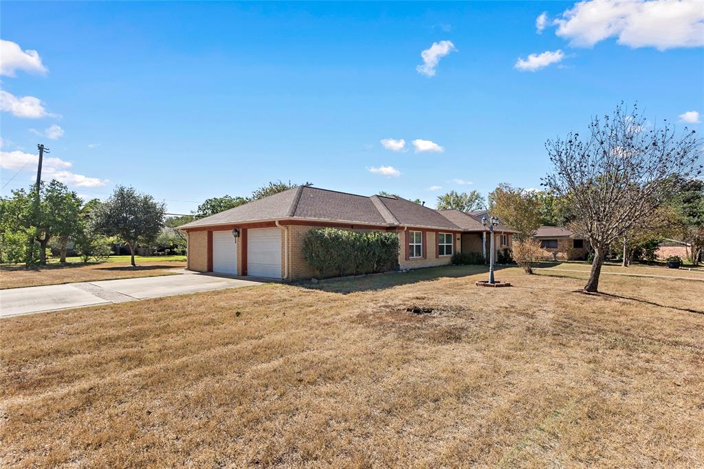 2210 Sharon Drive, Bryan, Texas image 3