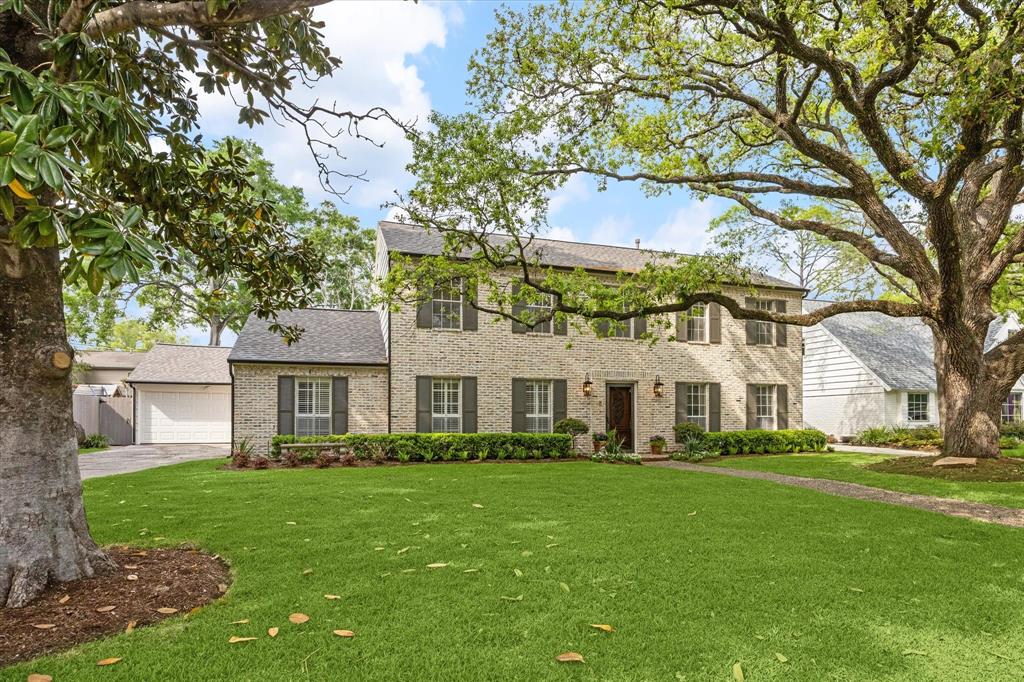 14822 Carolcrest Drive, Houston, Texas image 2
