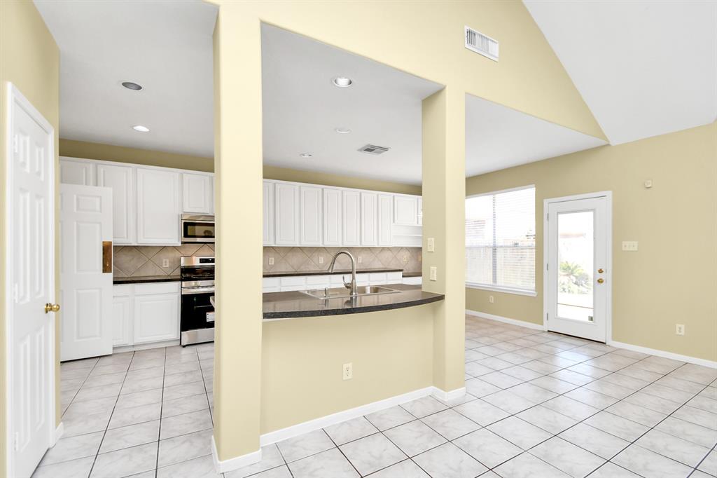 4843 Russett Lane, Sugar Land, Texas image 26
