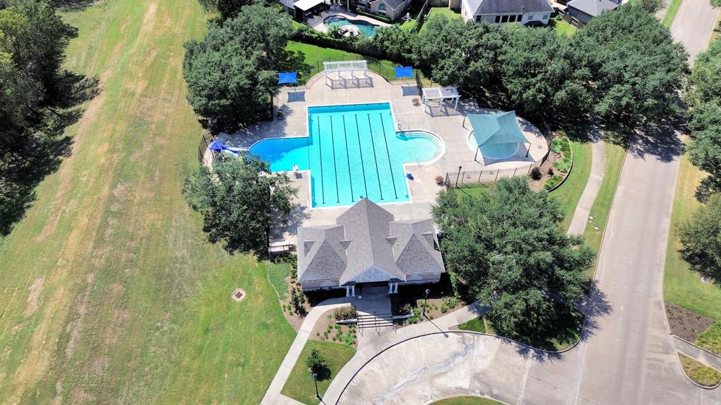 4843 Russett Lane, Sugar Land, Texas image 6