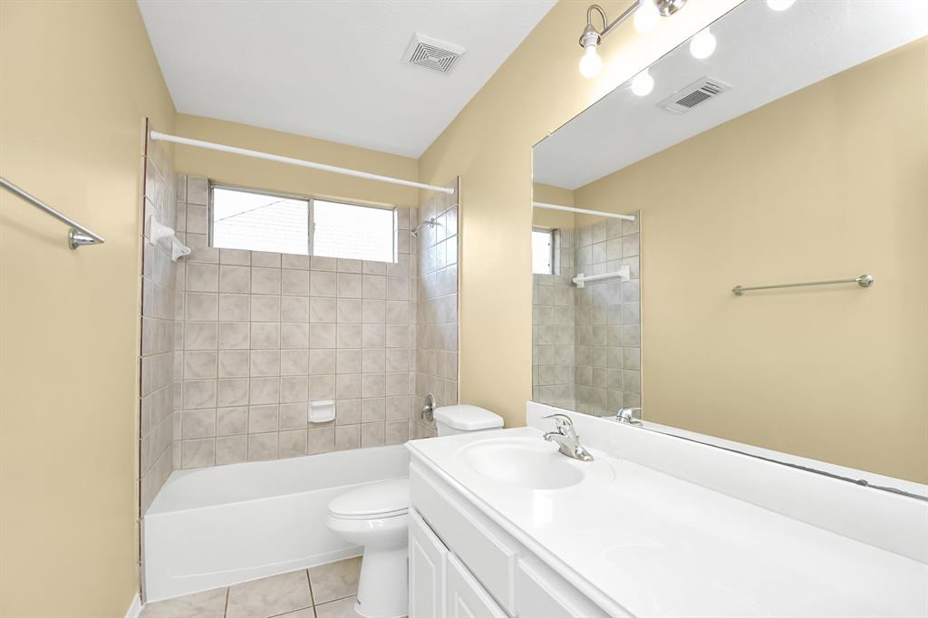 4843 Russett Lane, Sugar Land, Texas image 44