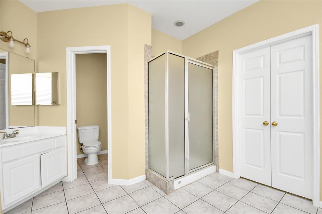 4843 Russett Lane, Sugar Land, Texas image 37