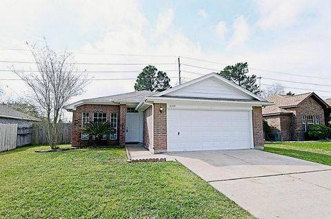 MLS: 15529303