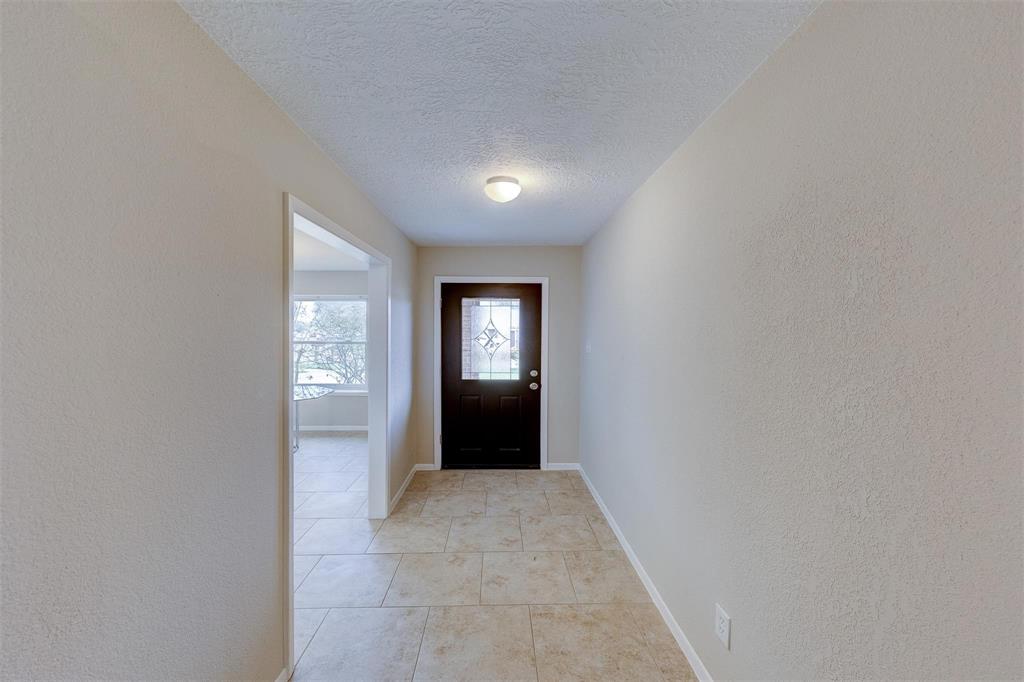 4602 Iroquois Drive