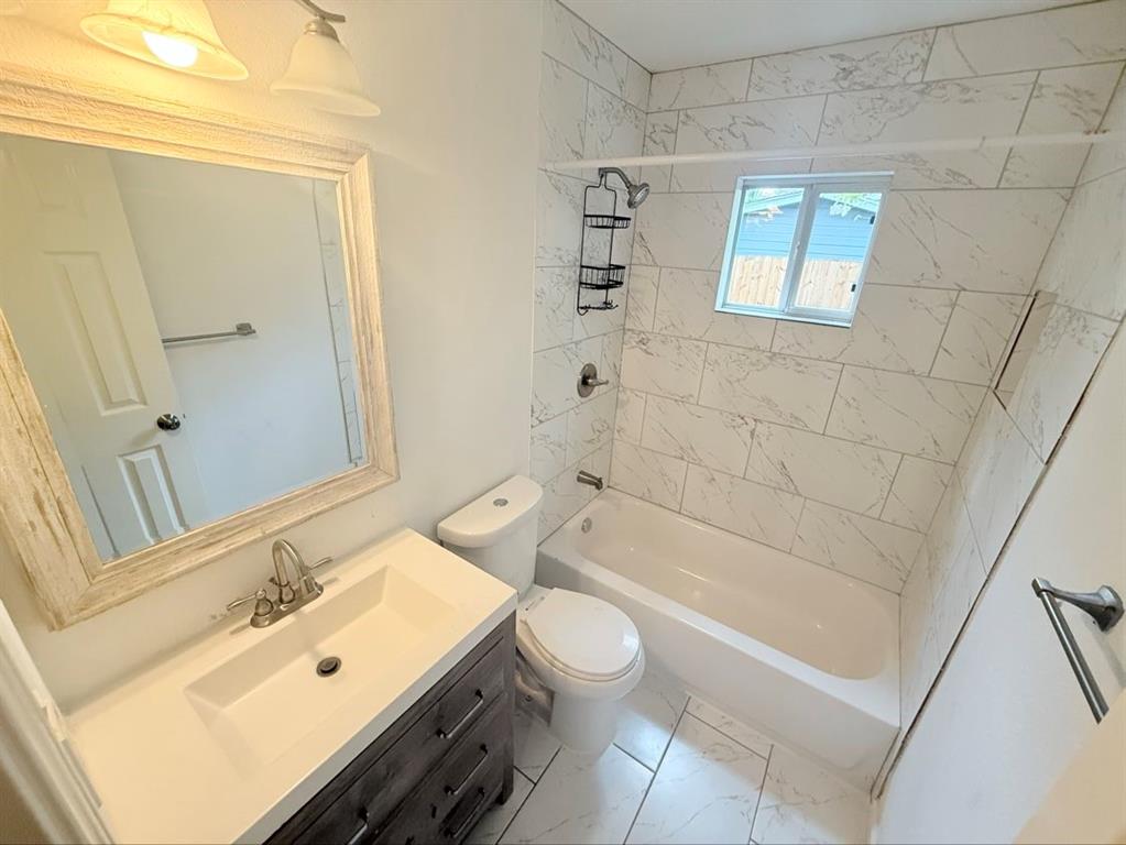 7346 Calais Road, Houston, Texas image 6