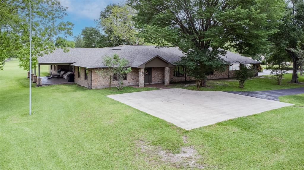 15151 Lakeview Drive, Beach City, Texas image 6