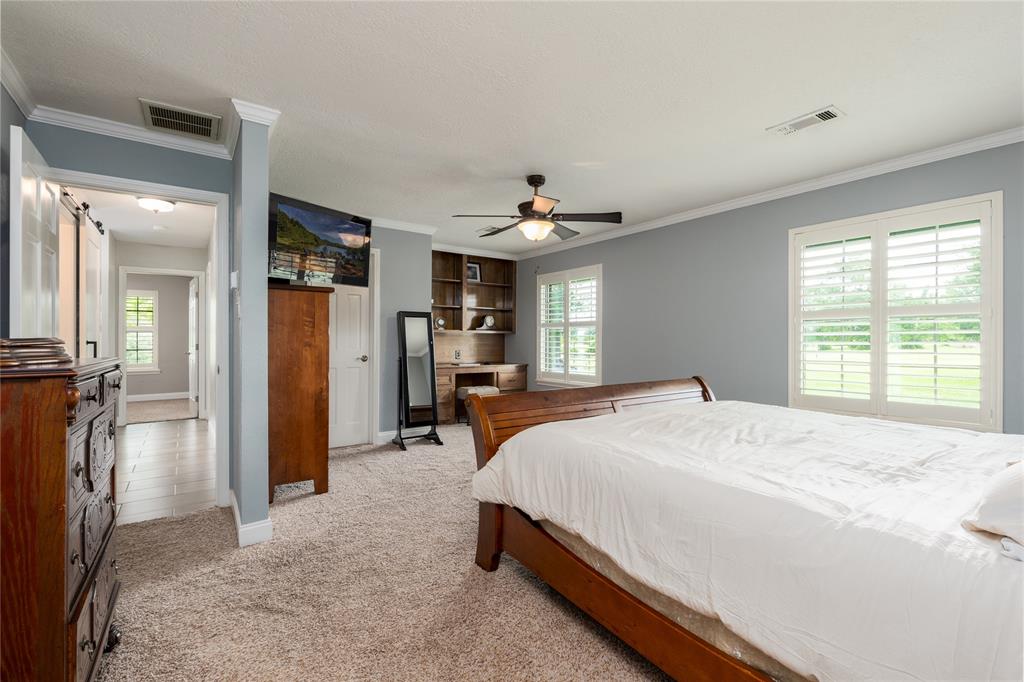 15151 Lakeview Drive, Beach City, Texas image 23
