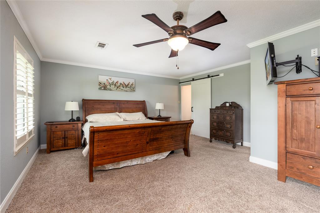 15151 Lakeview Drive, Beach City, Texas image 25