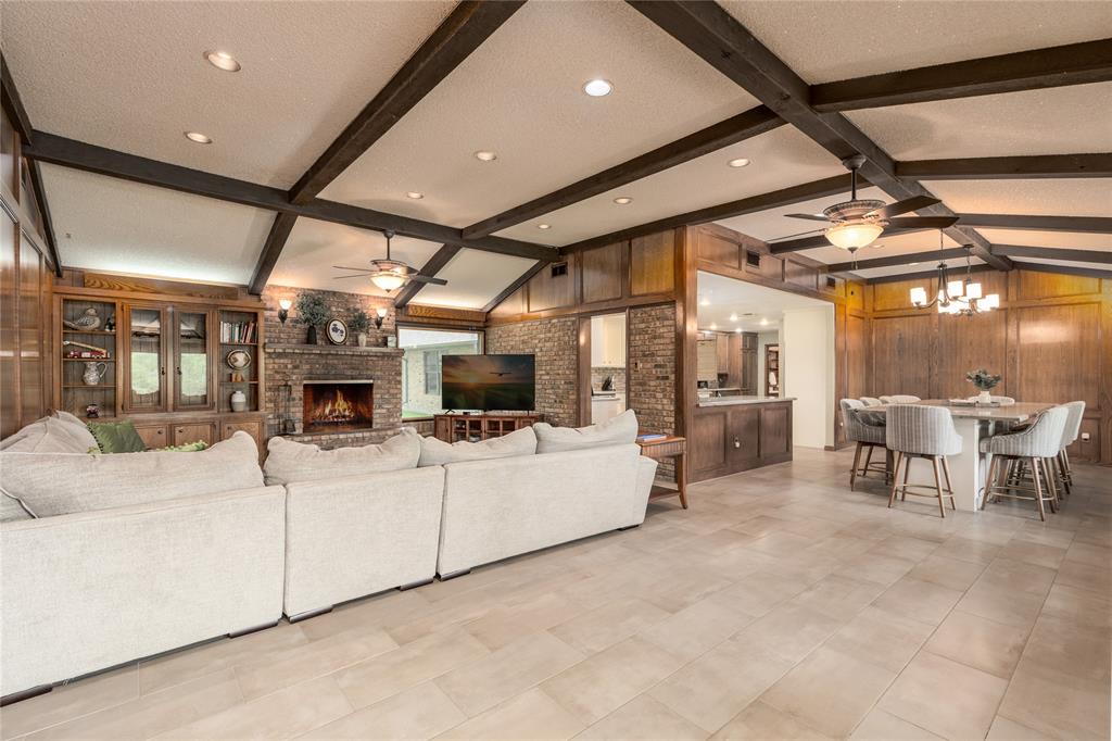 15151 Lakeview Drive, Beach City, Texas image 20