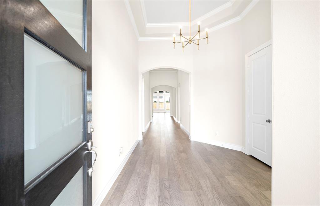 12406 Drifting Oakwood Lane, Cypress, Texas image 3