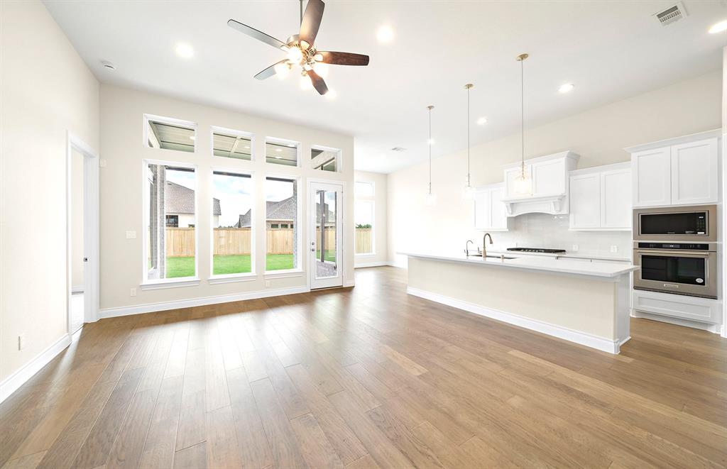 12406 Drifting Oakwood Lane, Cypress, Texas image 15