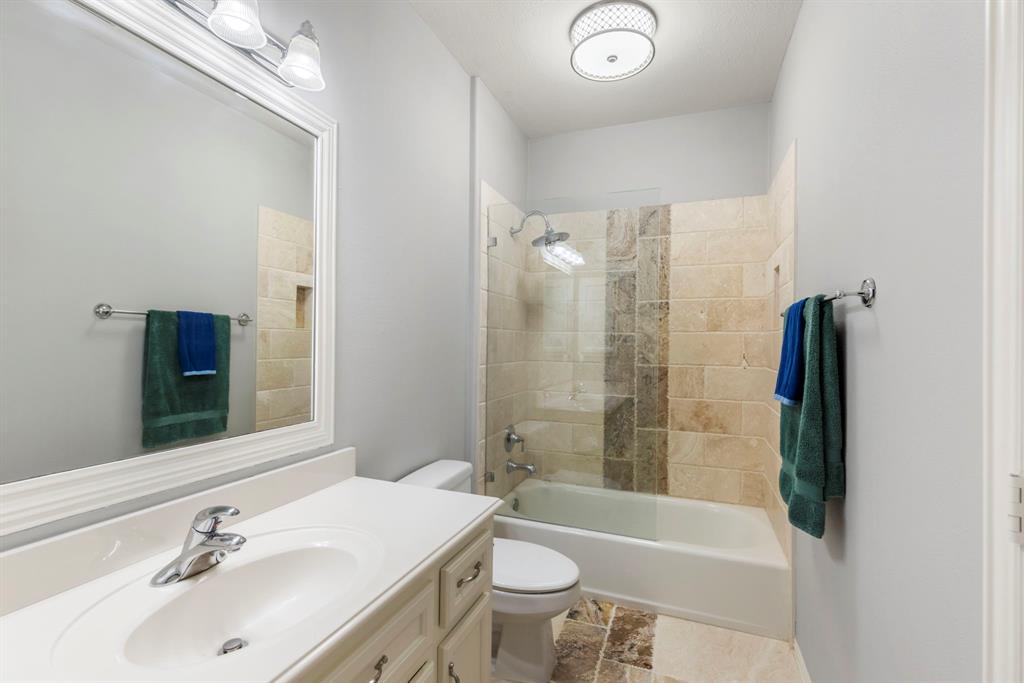 14 Snow Pond Place, The Woodlands, Texas image 35