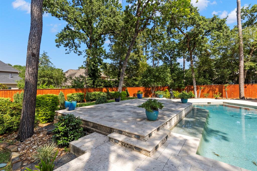 14 Snow Pond Place