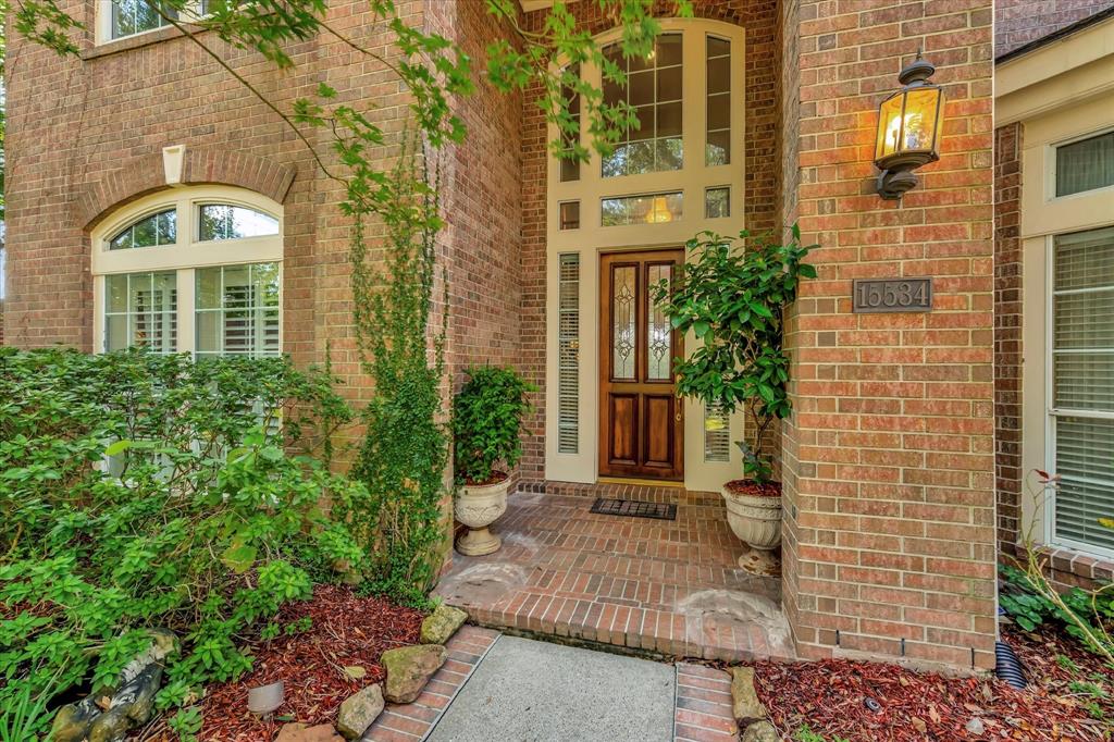 15534 Wooden Oak Court, Houston, Texas image 3