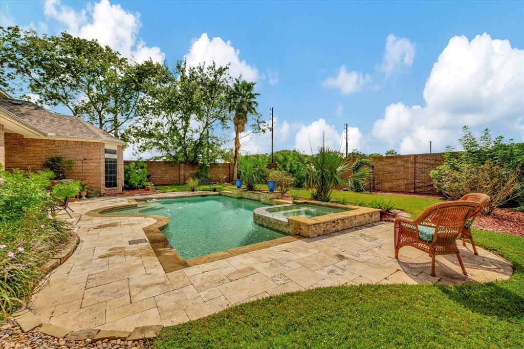 15534 Wooden Oak Court, Houston, Texas image 4