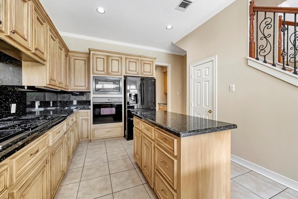 15534 Wooden Oak Court, Houston, Texas image 31