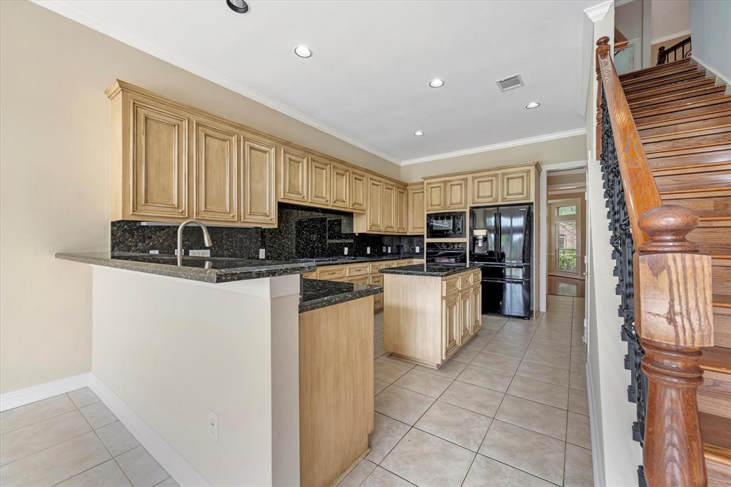 15534 Wooden Oak Court, Houston, Texas image 28