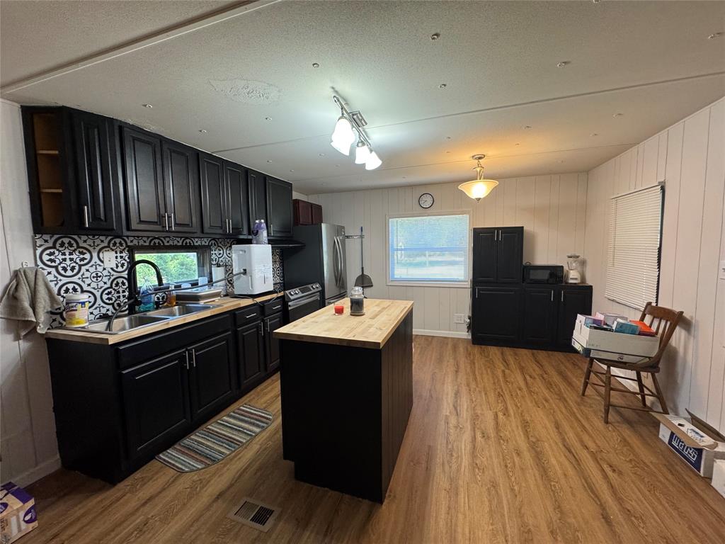 69 E Whippoorwill Lane, Trinity, Texas image 11