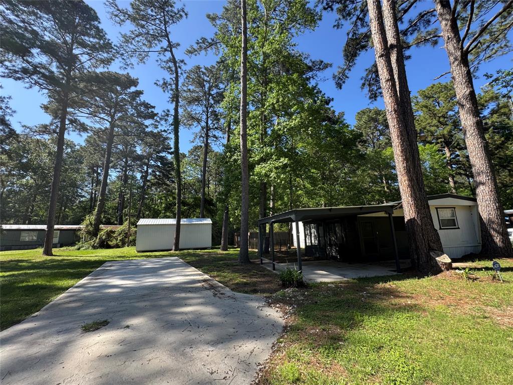 69 E Whippoorwill Lane, Trinity, Texas image 3