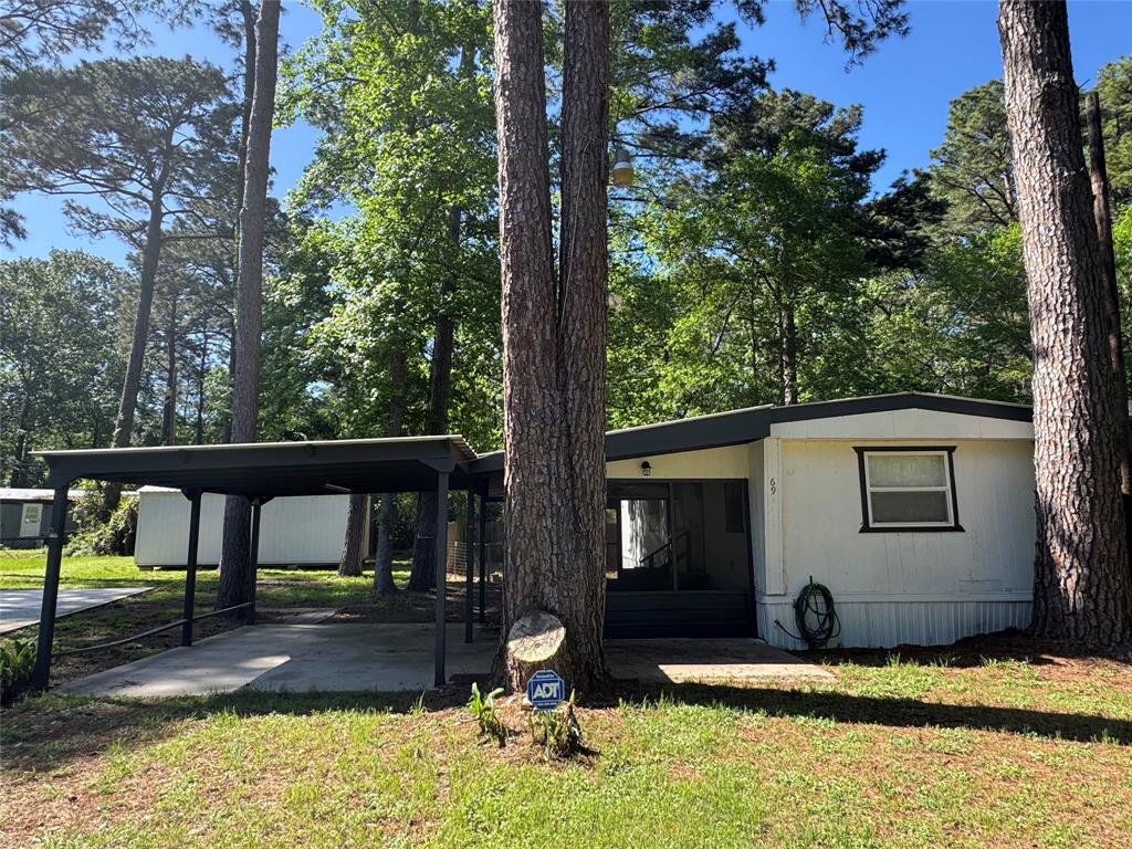 69 E Whippoorwill Lane, Trinity, Texas image 2