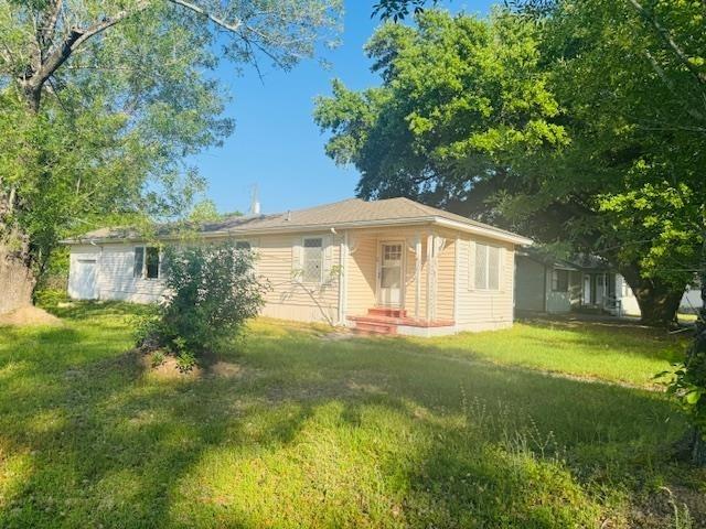 101 Azalea Avenue, Orange, Texas image 1