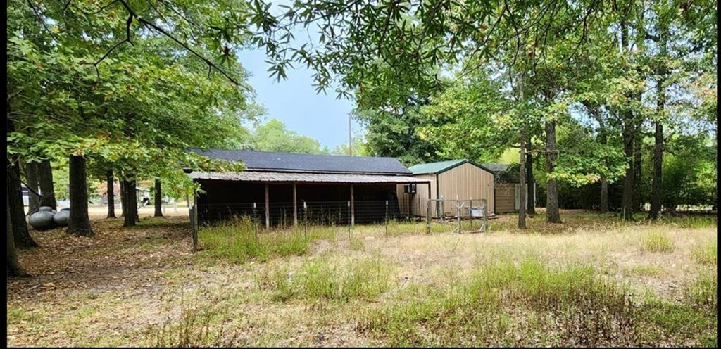 151 W Regilda Dr, Livingston, Texas image 2